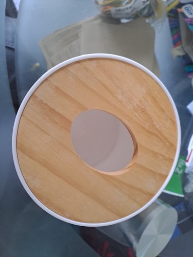 Round tissue box with bamboo - tissue,